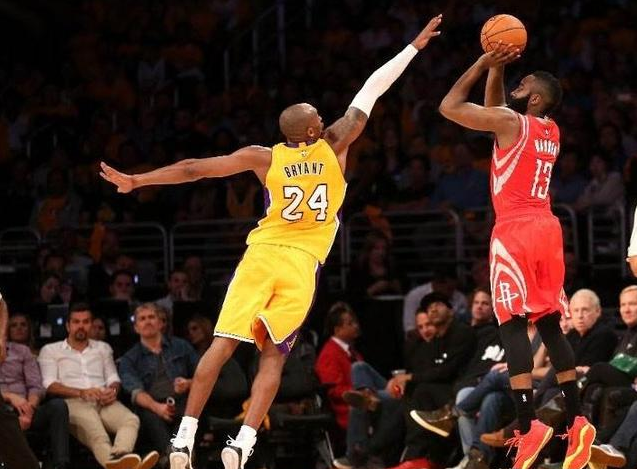 Kobe也是造犯規高手,Kobe與哈登的區別在哪里?綠軍悍將給出這樣的答案-黑特籃球-NBA新聞影音圖片分享社區