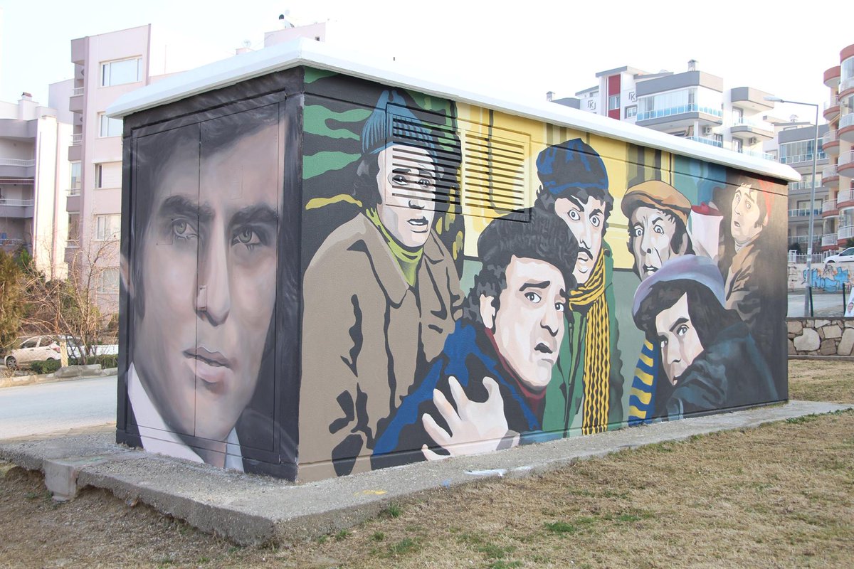 Kuşadası'nda sıradan bir trafo 🙂