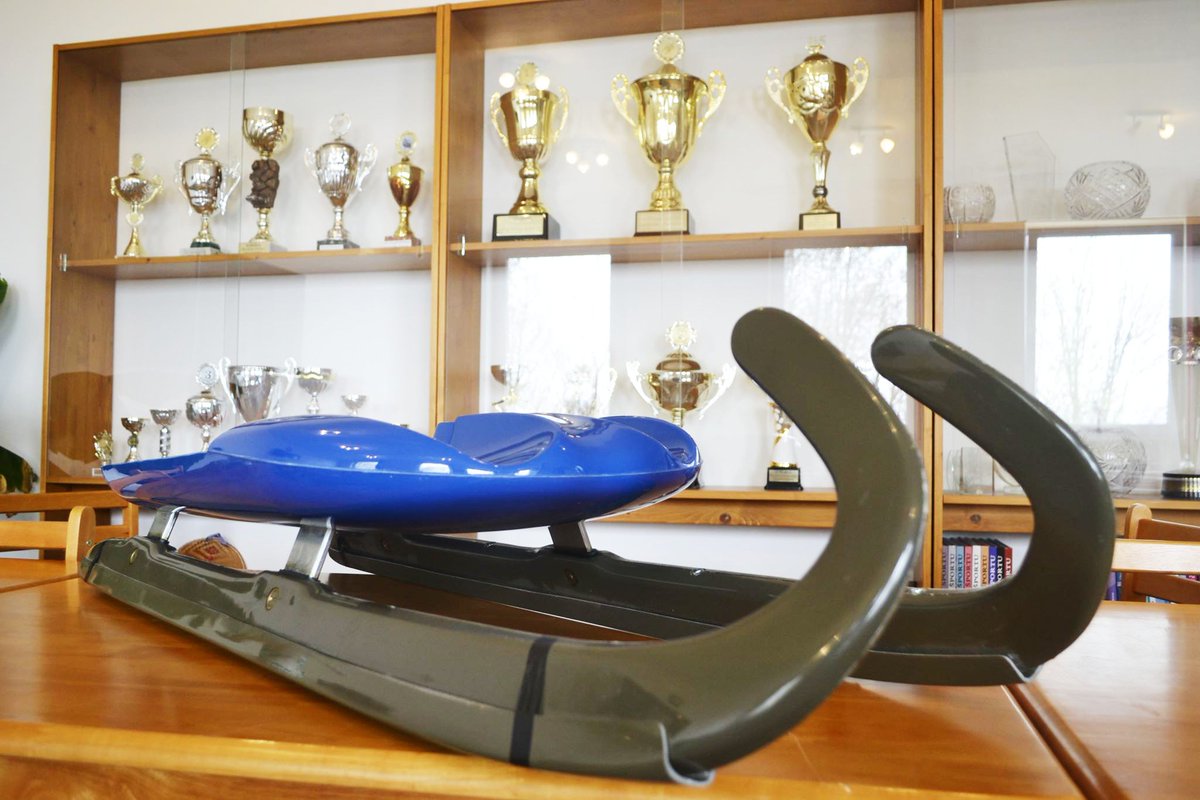 Sánkarske nádeje s podporou grantového programu Pre lepší život v meste Vysoké Tatry 🛷💶👍
tmr.sk/pre-media/tlac…

Promising luge talents supported by the grant programme “A Better Life in the Town of Vysoké Tatry” 🛷💶👍
tmr.sk/media/news/pro…