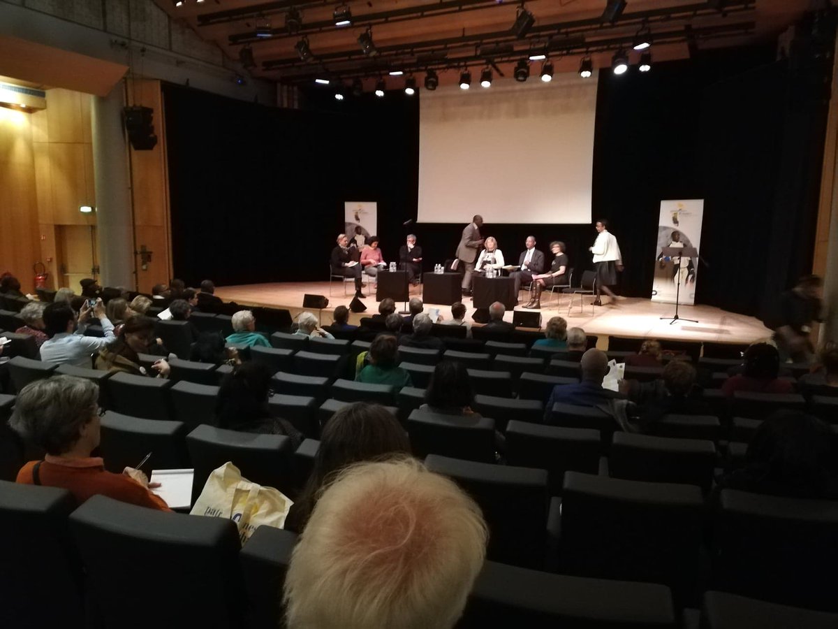 AssoAnneaux's tweet photo. Patrimoines Déchainés, la semaine dernière à Orsay. Deux journées de réflexion passionnantes pour lesquelles nous étions présents :) https://t.co/k3CnFARo9d