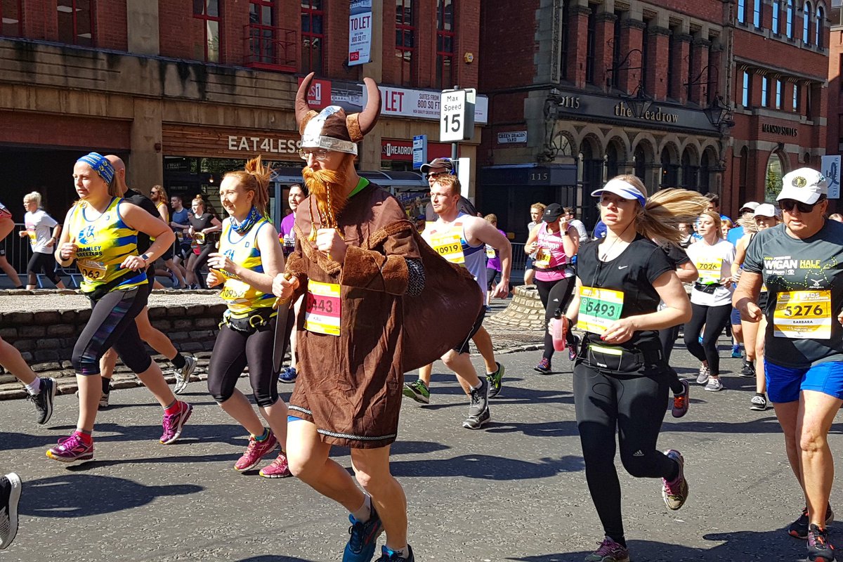 AeternusEternus's tweet photo. Hats off to these guys to run in fancy dress on such a hot day ๐ค #LeedsHalf #Leedshalfmarathon #leedsmarathon #leeds #marathon #run #runforall #janetomlinson #asdafoundation #uk #Yorkshire #Westyorkshire #milleniumsquareleeds @runforall @janesappeal @radioairenews https://t.co/bsBgtZD2Qh