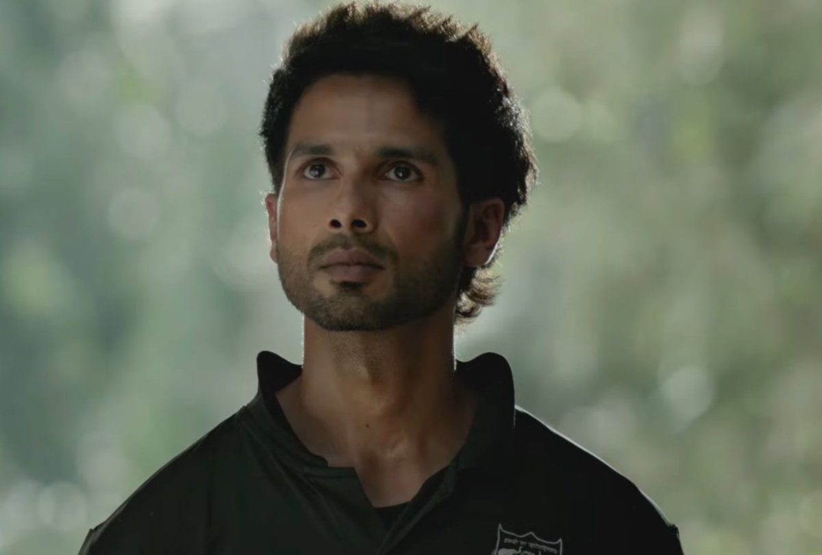 ShahidsPakFC's tweet photo. #KabirSinghTrailer is out and it has blown everyone's mind. @shahidkapoor as Kabir Singh is an absolute perfection! We're all just so speechless, AMAZING!!! ❤ https://t.co/4ti3uk7fkG