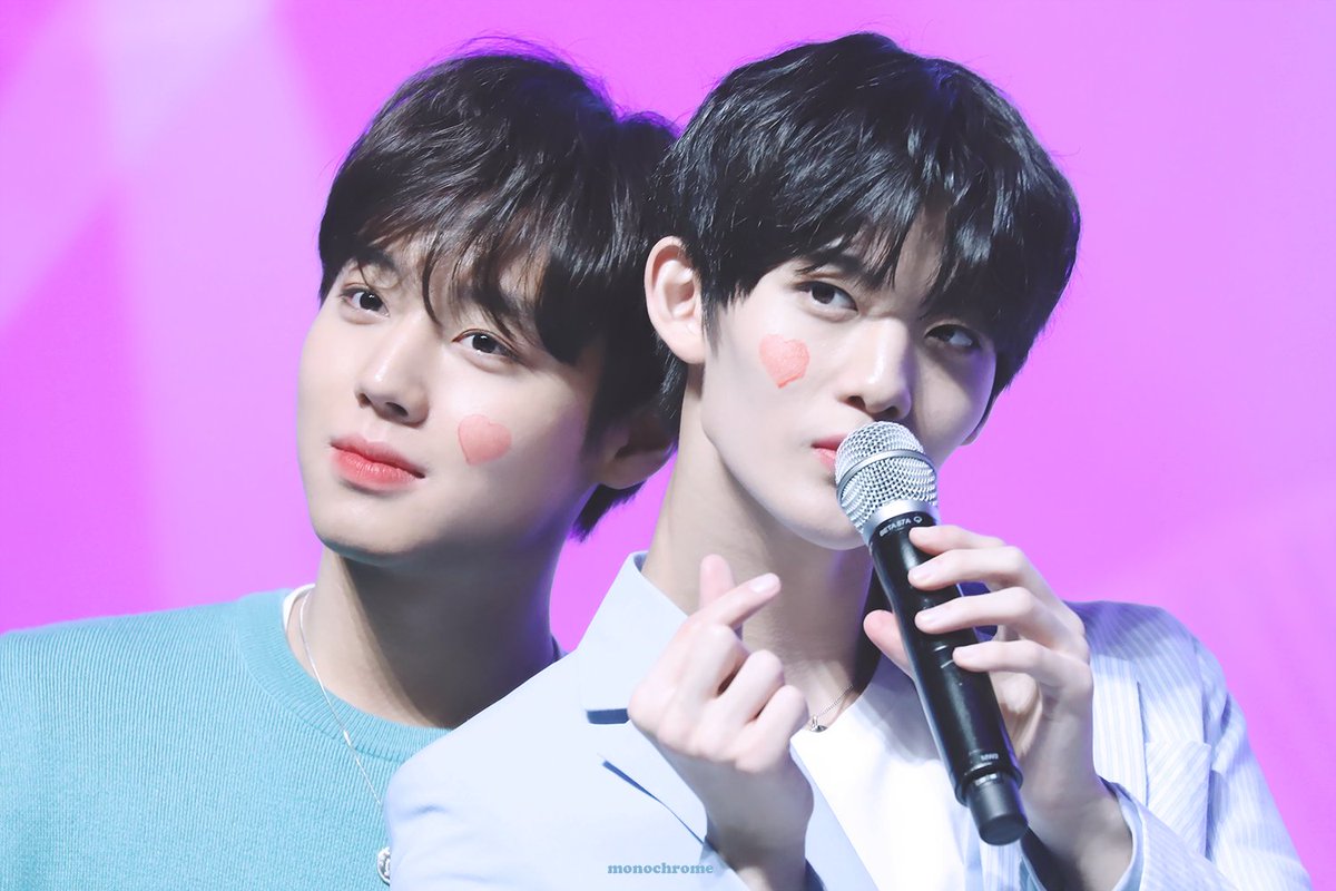 _monochr0me's tweet photo. 190512 미미🥰 #박지훈 #배진영 https://t.co/caUSlhrT4D