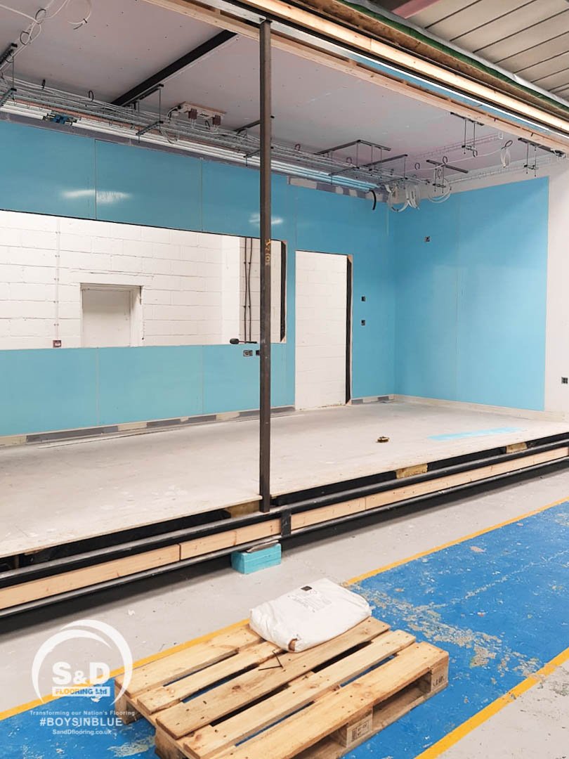 SandDFlooring's tweet photo. No harmful microbes will be taking over this upcoming school servery. #BoysinBlue Andy and Paul install @BioClad – hygienic wall cladding - at Hollingworth School on behalf of @EcoModularBuild #BioClad #WallCladding #Cladding #School #Hygiene https://t.co/61LnK2hPxq