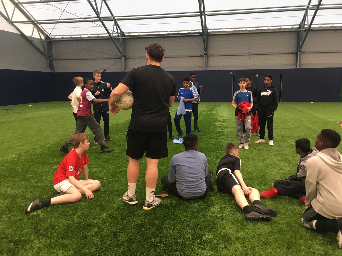 Another great session last Friday! Please make sure you remember that the session will not be on for the next two weeks due to the Alan Higgs Maintenance! #awards4all #youth #community #football #makingadifference