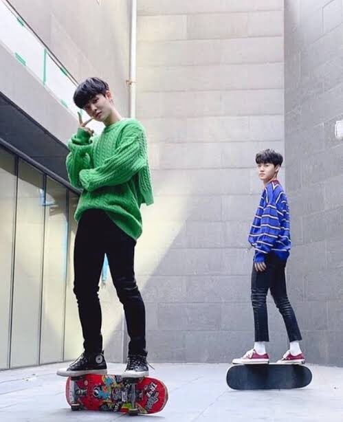 onlypjhoon's tweet photo. DOHOON

straykids               treasure box
treasure13            treasure13 https://t.co/7G4udrYJqi