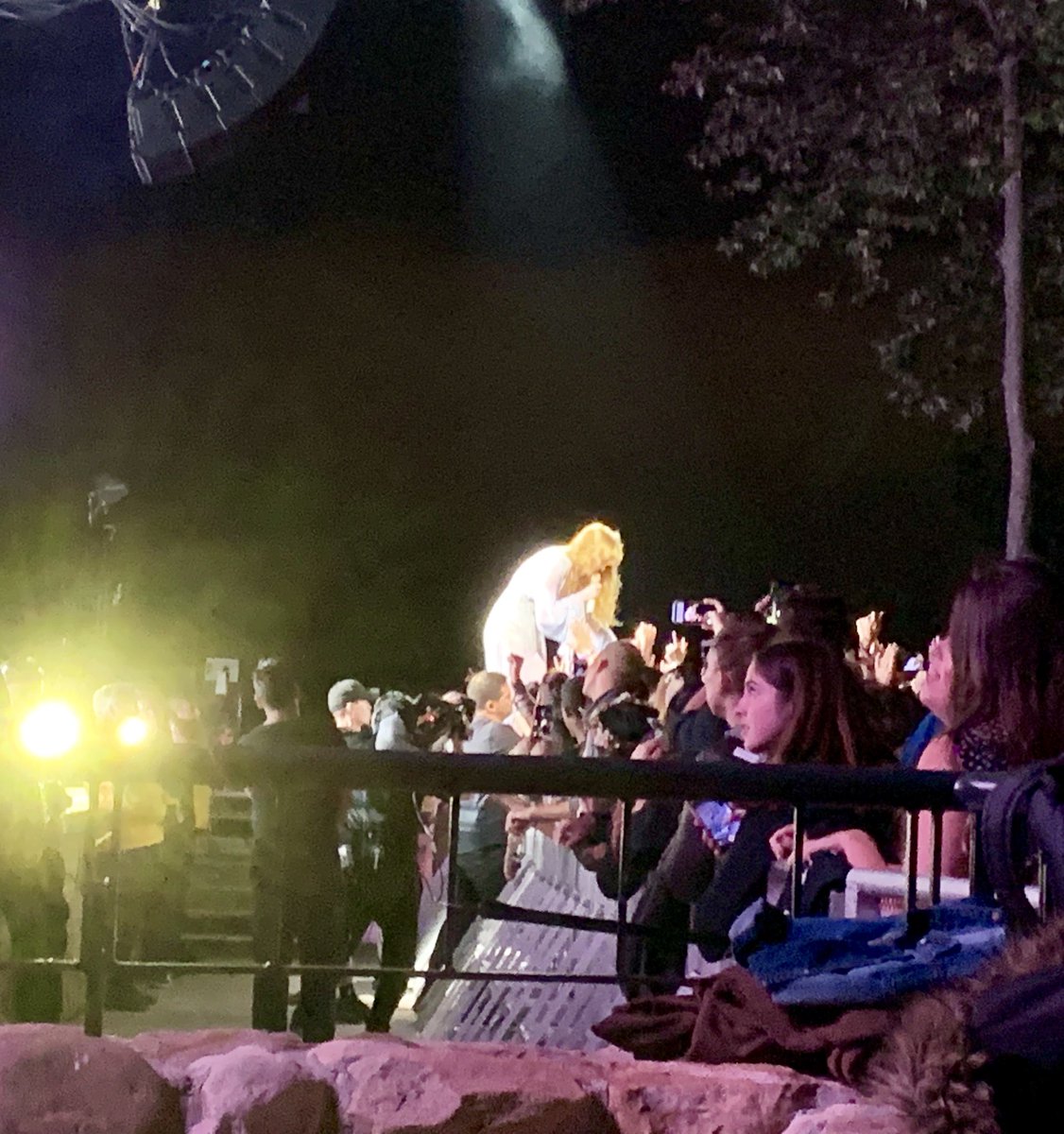 KJEEdave's tweet photo. @florencemachine @sbBowl @929KJEE https://t.co/vbooqFz5tj