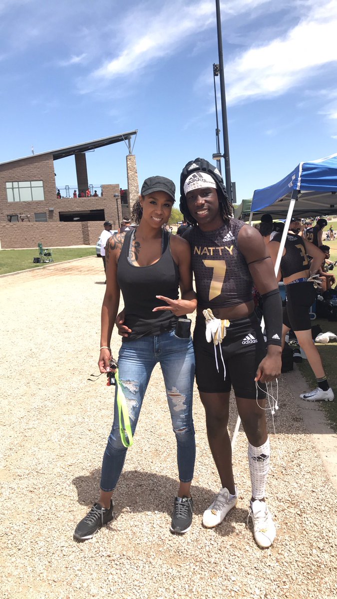 D6bFxCzUYAAmnGa?format=jpg&name=medium