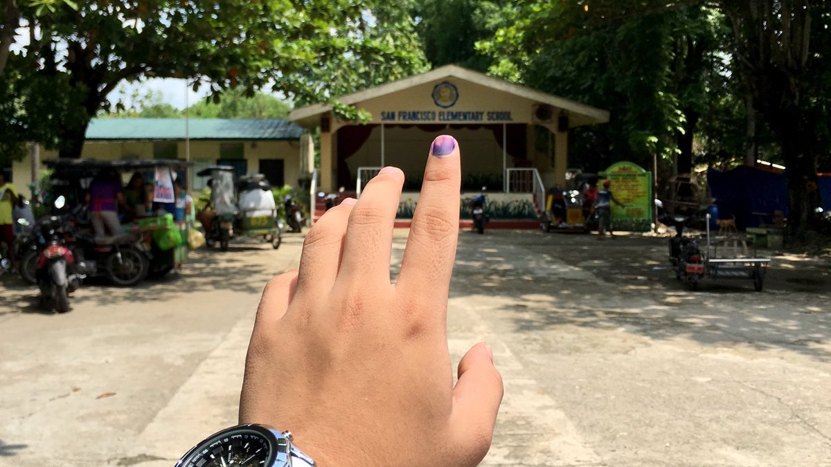 renzistweeting's tweet photo. today, i exercised my right and duty to vote. sarap sa feeling.
#5Alejano #9Aquino #22Colmenares #23DeGuzman #25Diokno #36Gutoc #37Hilbay #41Macalintal #57Roxas #59Tañada
#Halalan2019 https://t.co/dw27ENlRFj