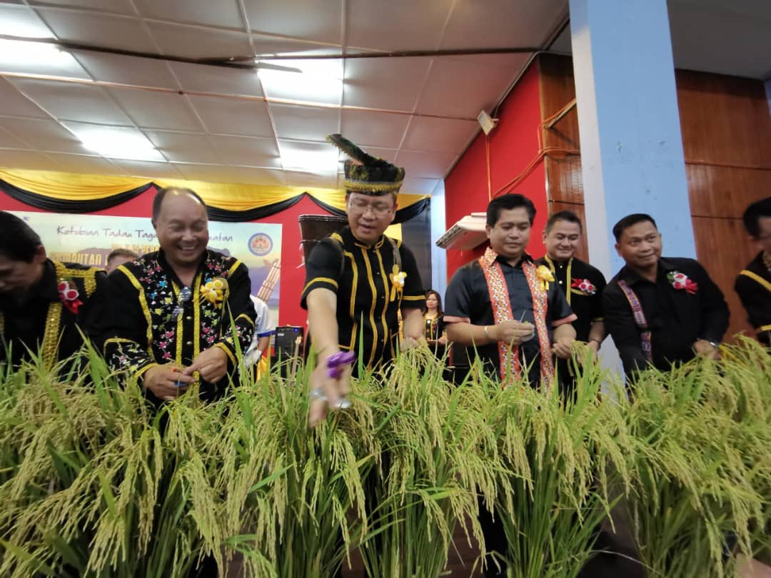 Beluran хаштаг в Twitter