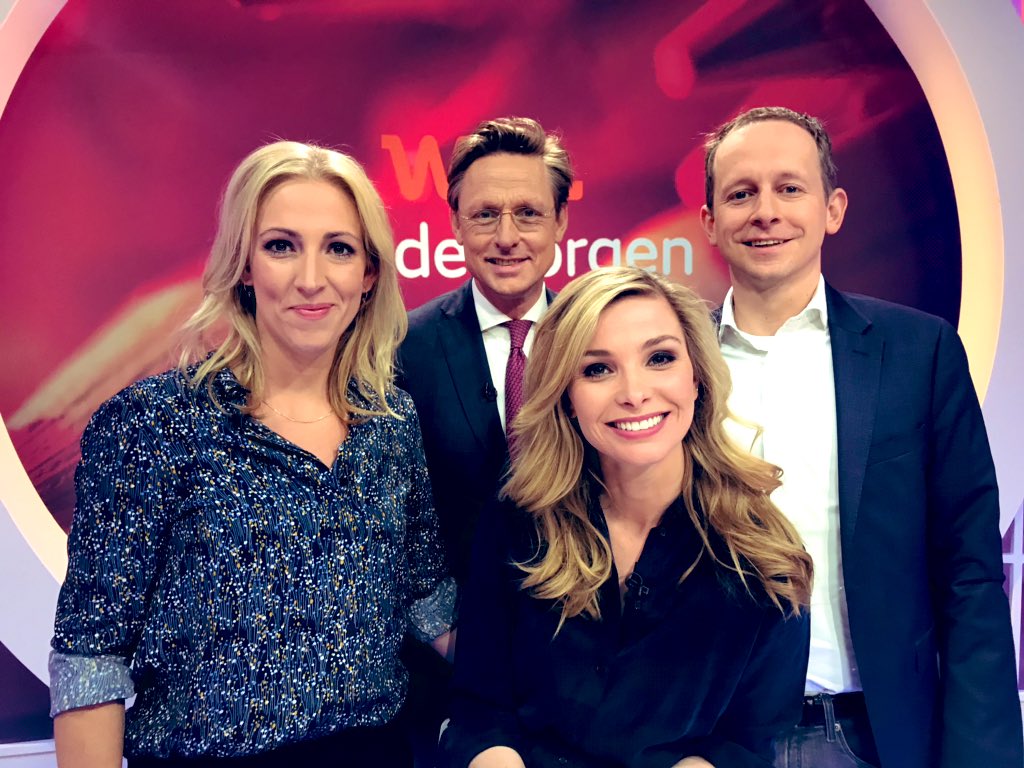 BertHuisjes's tweet photo. Verkiezingen! Nog 10 dagen. Bij Omroep #WNL trappen @MarijnissenL en @arnouthoekstra van @SPnl de wakkere verkiezingsreeks af bij de @PubliekeOmroep. En @HanTenBroeke is ook bij Welmoed en Nikki! Goedemorgen Nederland, nu https://t.co/qP26HMnkee of later https://t.co/kxhgk2HeJY https://t.co/27L4QSOZf3