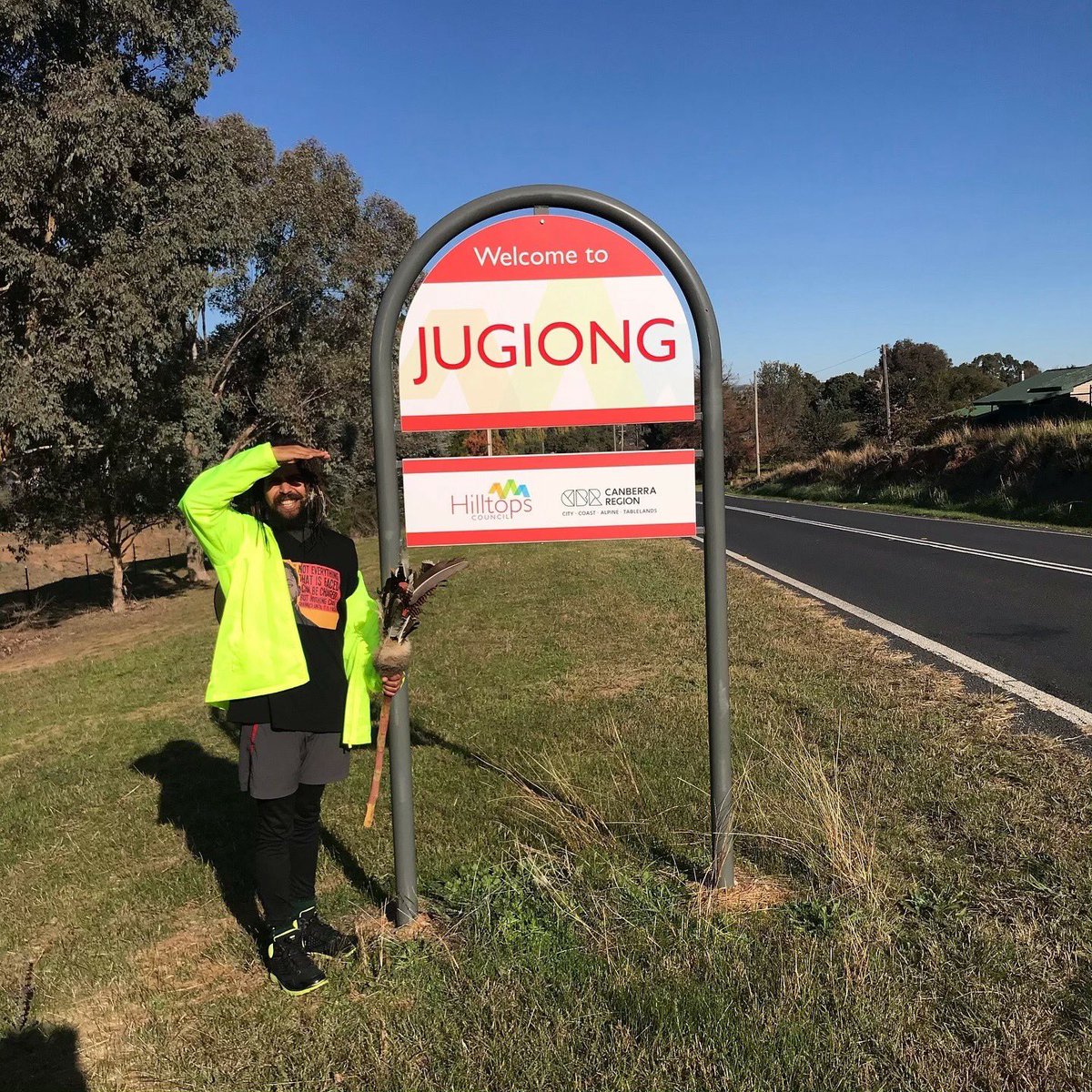 Arrival Jugiong 👣✊🏽slow steady day. Got a few more blisters today. Sign says I’m in the Canberra region woo hoo not far now you mob heyhay 
.
.
#messagestickwalk #jugiong #nsw #walking #canberraregion #24kms #moreblisters