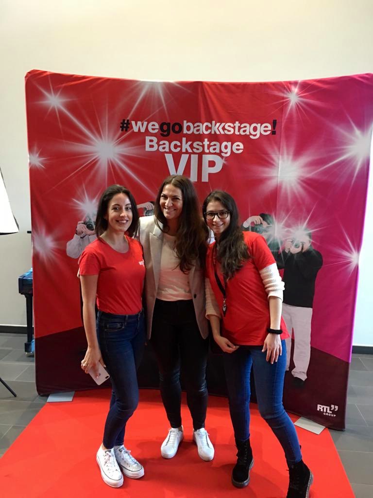 isabell_oh's tweet photo. Casual Monday morning at #RTLcity walking the red carpet 💥 These girls are keeping @rtlgroup’s 16000 employees around the world up to date on what’s happening around the Group. #WeGoBackstage #PartofRTL https://t.co/DfDU4a2i0c