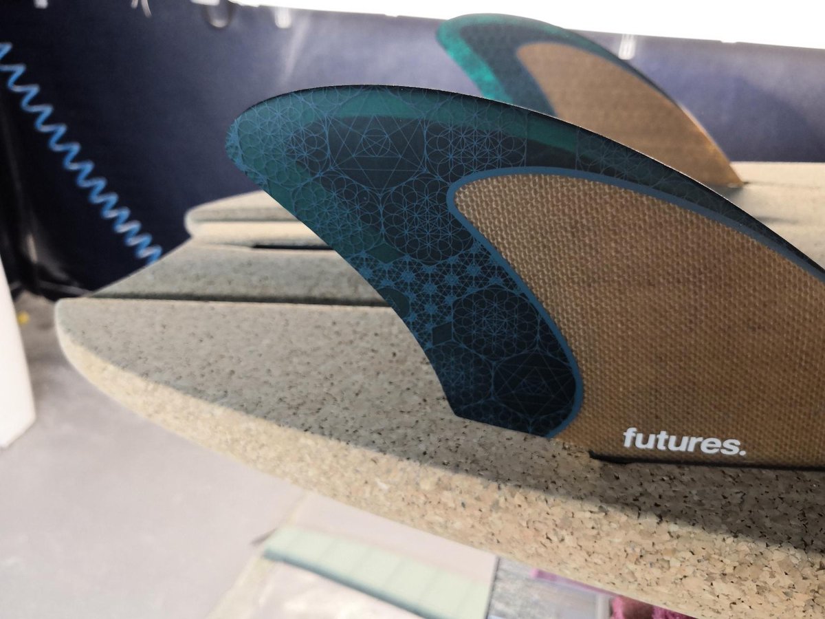 NotoxAustralia's tweet photo. New #Korko pro model made of #cork. Generous dimensions for more fun in small conditions (6'0 x 21.5 x 3 x 50 litres). A big  channel and a moon tail for the style ☺️. Three plugs for standard or twin daggerboard mounting, for more versatility. https://t.co/1x16riLUaB