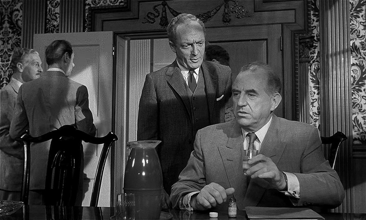 AngusKohm's tweet photo. Sunday Night Classic: #RodSerling's Patterns (1956) by #FielderCook w/ #VanHeflin #EverettSloane #EdBegley #BeatriceStraight #ElizabethWilson "Ruthless Men And Ambitious Women...Clawing For Control Of A Billion Dollar Empire!!!" #BigBusiness #FilmNoir https://t.co/6Xebtzpj3a