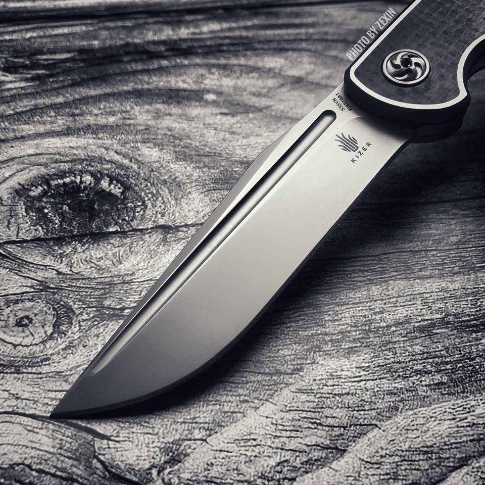 Kizer_Cutlery's tweet photo. Kizer Matanzas(Ki4510A1) designed by Nick Swan
STEEL:CPM-S35VN
Handle:TITANIUM+CARBON FIBER
BLADE LENGHT:3.44"
OVERALL:7.99"
WEIGHT:4.01oz
SYSTEM:CAGED CERAMIC BALL BEARINGS
#kizerframes #knife #knives #outdoor #outdoors #kizeroutdoor #outdoorlife #outdoorknife #pocketknife https://t.co/XQ6WcJL61I