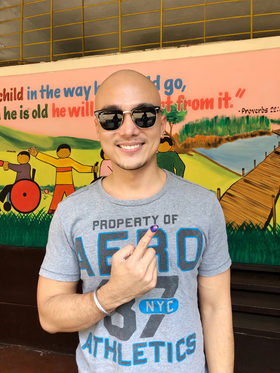 weebinuya's tweet image. Young people need to vote. They need to get out there. Every vote counts. Educate yourself too. Don&apos;t just vote. Know what you&apos;re voting for, and stand by that. #NakikiusoLang #Halalan2019