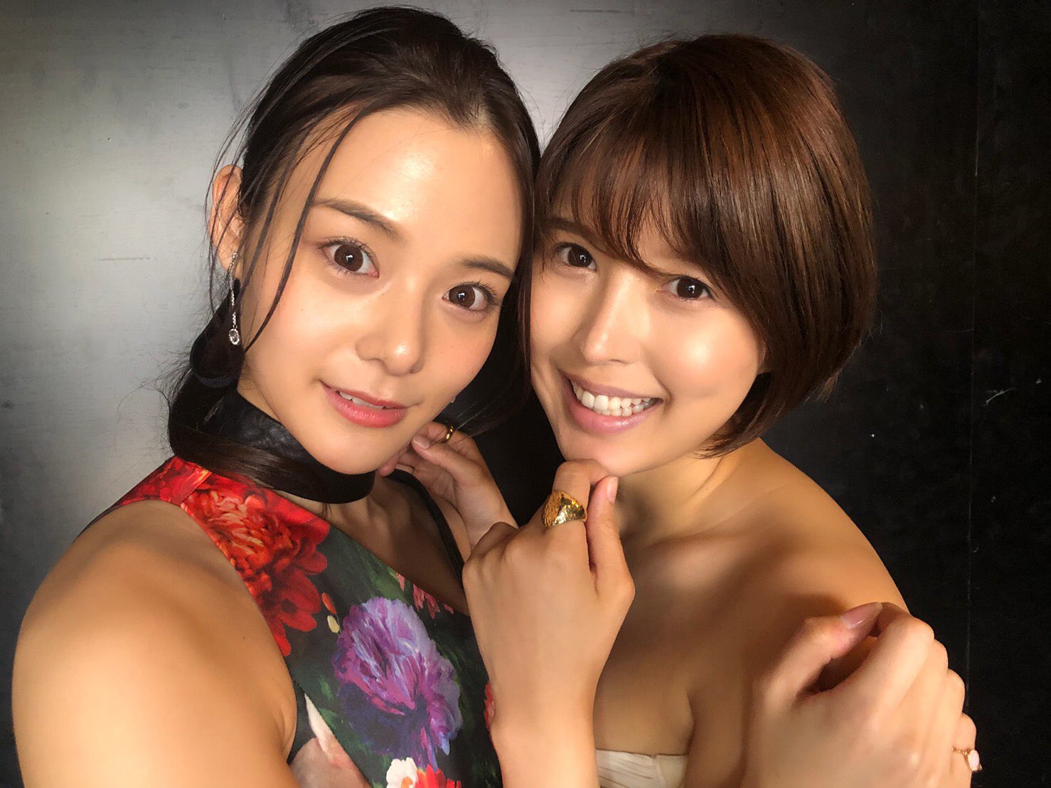 サイン付写真集&生写真＋おまけ❗ドキュメント8woman女優8人の