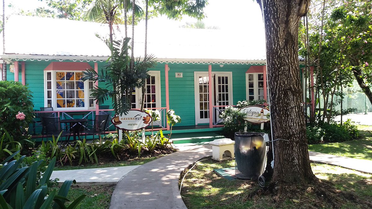 Have you ever been to Chattel Village in #Barbados? It's worth a visit.