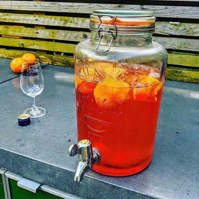 JoshDGClarke's tweet photo. Sundays are for #aperolspritz https://t.co/WQgOIAZbdb https://t.co/s3cewvx2A7