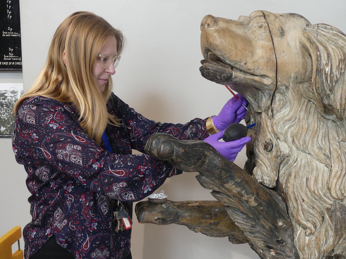 HullMaritime's tweet photo. #WomenInCulture Meet Philippa, our Conservation and Engagement Officer 👩

Philippa has worked to conserve 50 items from our collections. Most recently she's been working on the figurehead from SS Sirius, a transatlantic steamship! 🐕 #MuseumWeek #HullYMC https://t.co/iBq7QqPJD8