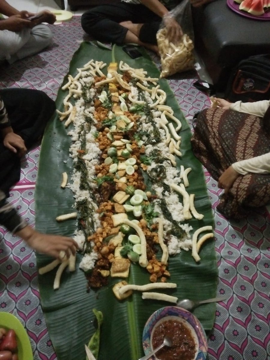 PSHTUGM's tweet photo. Monggo buka puasa bersama lur https://t.co/3Sb0PnFiGh