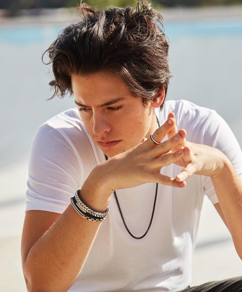 CanIDoItForMe's tweet image. #MCM My knight in a black leather jacket. My Romeo, my savior, my everything @ALifeOnPaper