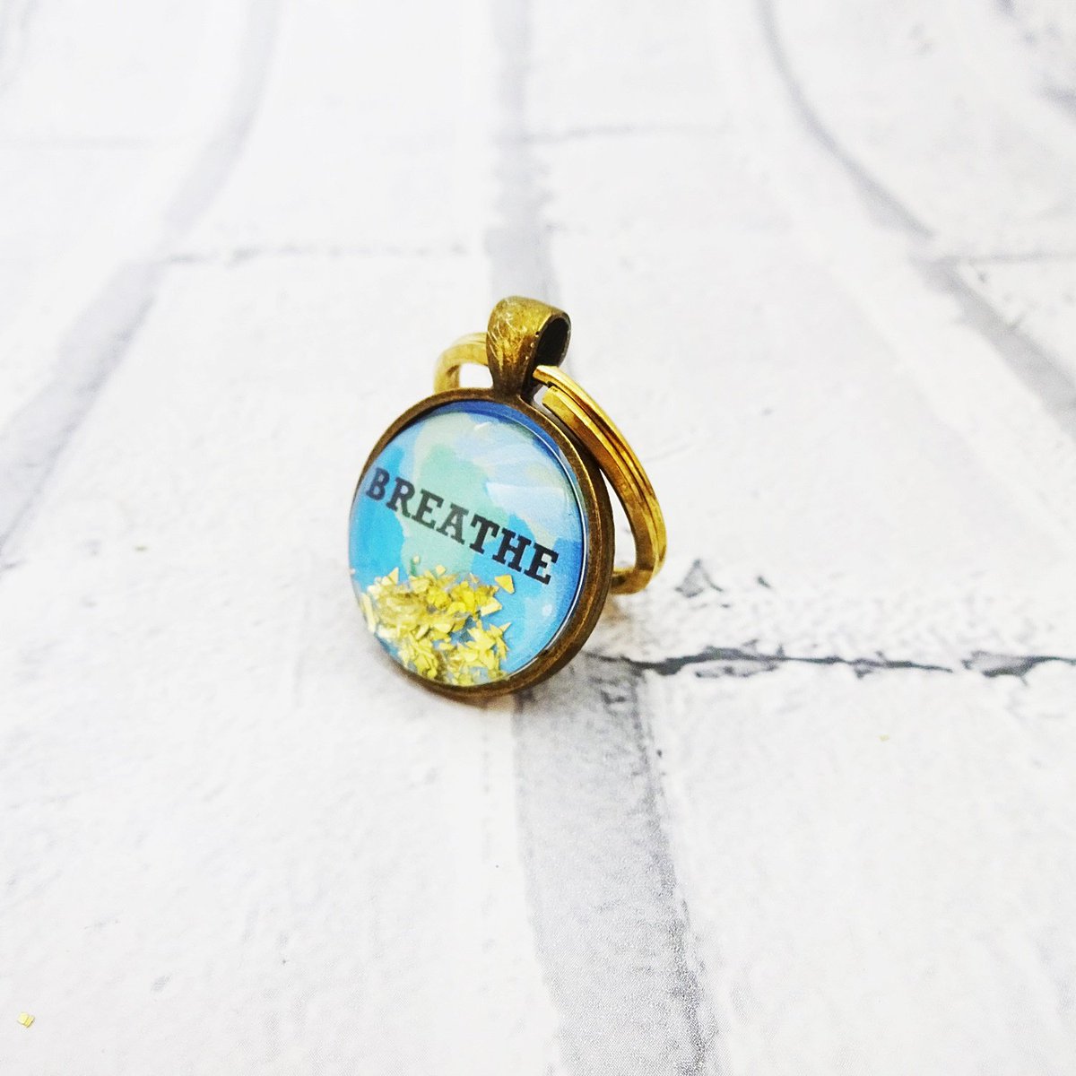 martisanne's tweet photo. Breathe keychain, Exhale keyring, Spiritual jewelry, Yoga quote, Positive affirmation, Worry, Stress help, Quote keyfob, Anxiety gift,  https://t.co/DXrBuXQpar #TMTinsta #EtsyTeamUnity #SelfHelpGift https://t.co/Q9R7ubp7im