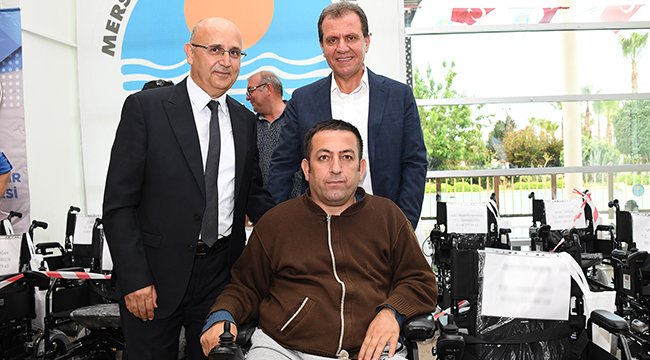 Mersin Büyükşehir Belediyesi ve Çimsa'dan anlamlı çalışma: AKÜLÜ TEKERLEKLİ SANDALYE HEDİYESİ...

bit.ly/2YrUUiv

<a href="/SecerVahap/">Vs</a> <a href="/mersin_bld/">Mersin Büyükşehir Belediyesi</a>