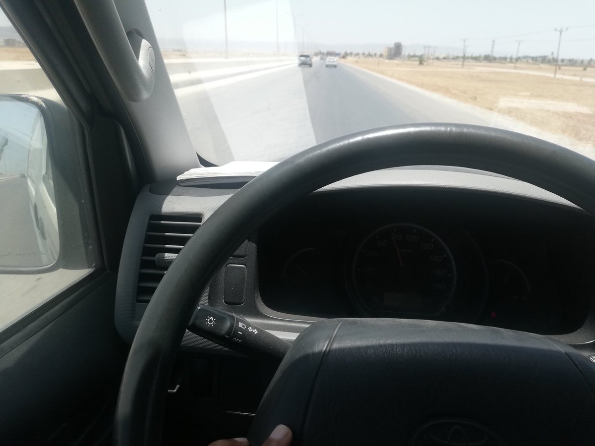 مهندس وشغال سائق الله كريم اهم شي لن تفروا من دعائنا عليكم ان شاء الله نشوفكم مكسورين وفي اسفل السافلين
#باحثون_عن_عمل_يستغيثون100
#باحثون_عن_عمل_يستغيثون101