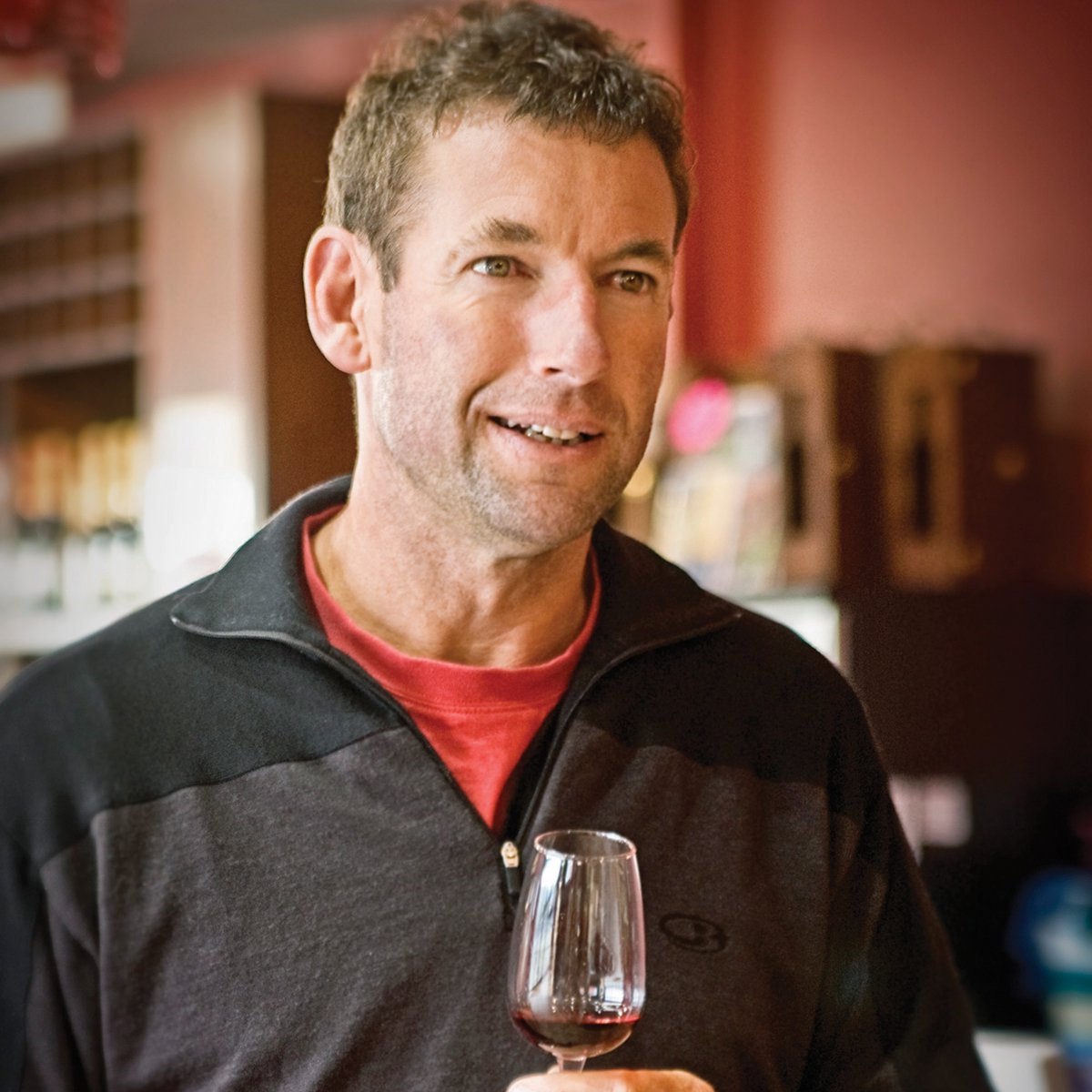 WinesDirect's tweet photo. Join the Paddy Borthwick Pinot Party! We're celebrating Paddy and Pinot this week in our shops in @ArnottsDublin and #Mullingar HQ! Stop by for tastings of Pinot Noir  Paper Road and Pinot Gris from New Zealand's Paddy Borthwick. 🍷🇳🇿 #newweeknewwines #winesdirect #dublin https://t.co/8aD19clk1J
