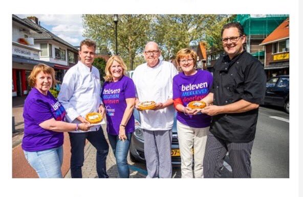 samenloopdebilt's tweet photo. Koop een taartje bij #Bakker Bos in #Maartensdijk, #Bakkerij Van Ingen in #DeBilt of Top's @Edelgebak in #Bilthoven. Van elk verkocht taartje gaat € 1 naar de SamenLoop in @GemDeBilt! Actie loopt tot en met 29 juni 2019.#kwf #sponsors #doemee #genieten #appeltaartislekker https://t.co/FC7dxFiw00