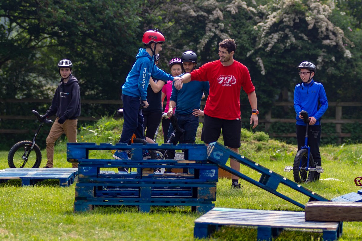 Learn from the experts at the UK Trials Championships.
We'll have workshops led by the best riders in the world. Book your tickets NOW!

Link in bio

#unicyclelife #ukunicycling #trialsunicycling #unicycletrials #trials #streettrials #unicycling #radicalbikes #bikepark