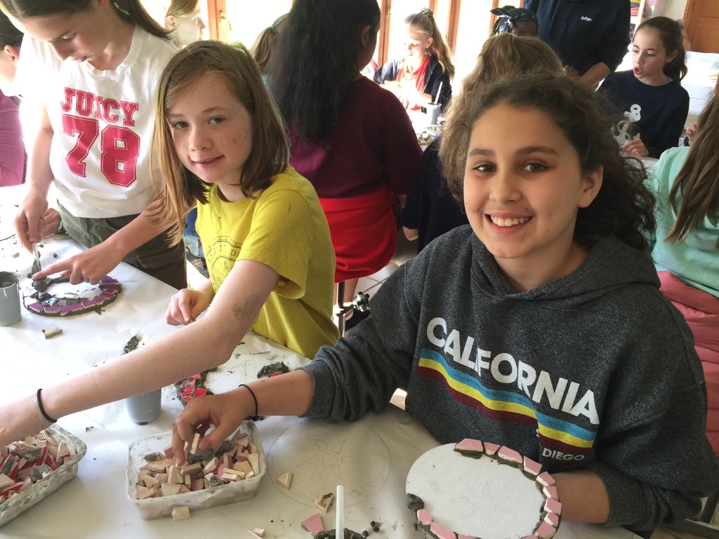 MaisonClaireFontaine tweet media