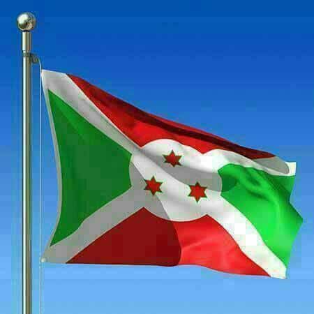guy_auriane's tweet photo. Le temps des coups d'Etat est révolu, les urnes sont la seule voie pour une paix durable. #Burundi Ico dupfana gisumba ico dupfa, ibidutandukanya ntibicike ibidutanga.

#13May2015 Plus jamais https://t.co/CxUHPQWFZN