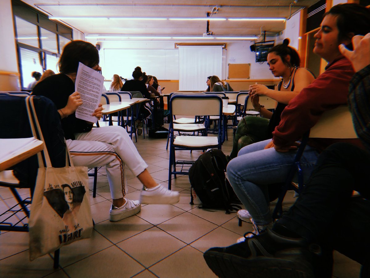 LauraRoger17's tweet photo. Preparades per l'examen #asc1_ub18 https://t.co/XSurCtrWJH