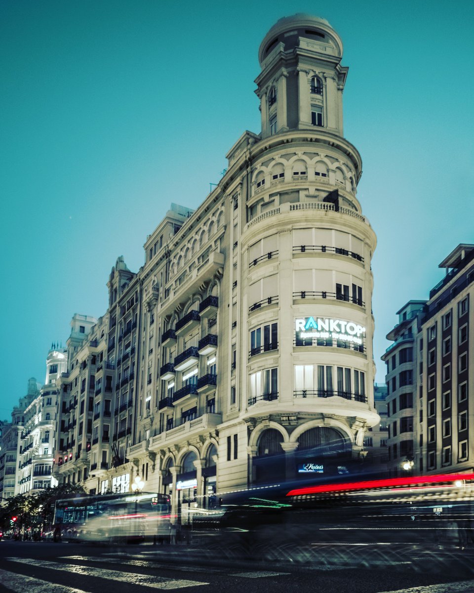 RankTopSpain's tweet photo. RANKTOP "Claim to the top". Let's do it together. Night or day the top is for you.
#RANKTOP #AgenciaSEO #SEM #WebDesign #Valencia #PlazaDelAyuntamiento #Madrid #MarketingDigital #SocialMedia #RRSS #Top https://t.co/nKZr0DBI56