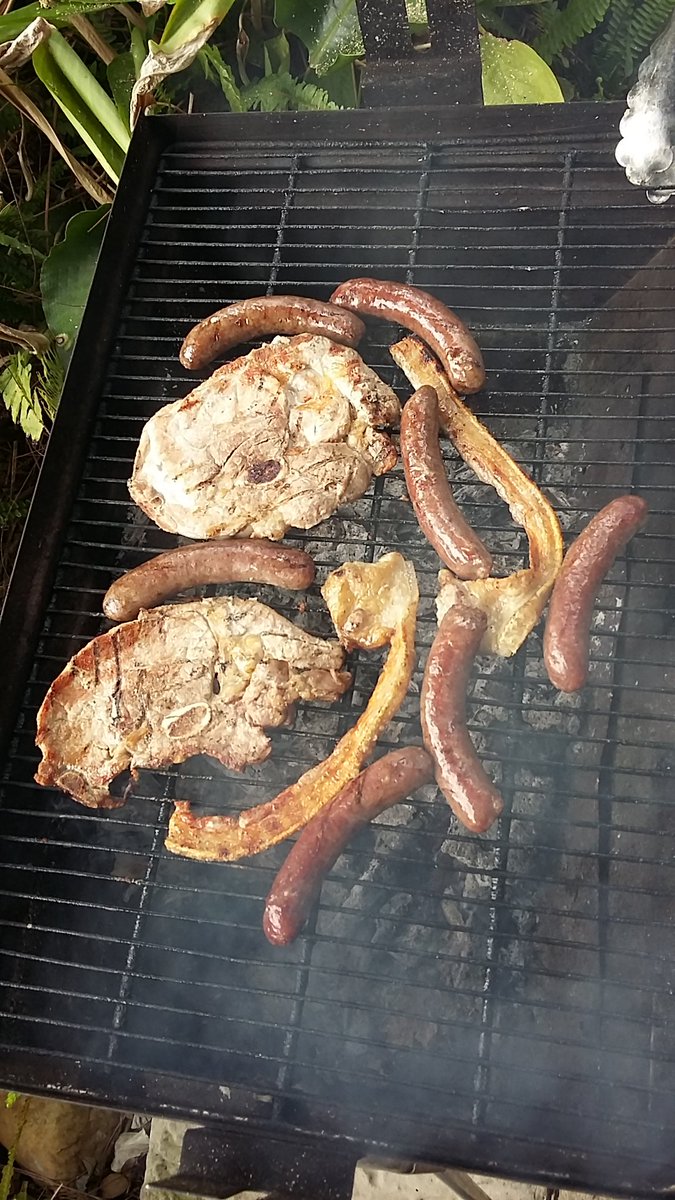 QueenBraai's tweet photo. Braai..... https://t.co/hdj7xK5xy5