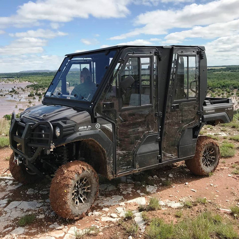 HardCabs's tweet photo. HardCabs #Kawasaki Mule Pro FXT cab on 2019 slogging through the mud in Oklahoma. Thanks for the great pic Vaughn! #hardcabs #profxt #utv #sidebyside #utvlife #utvs #sidexside https://t.co/YH5TMImoG2
