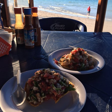 tecolotebeacho1's tweet photo. Esta playa tiene varios sitios rústicos para comer, en los cuales, además de poder disfrutar de ricos platillos, se tiene la oportunidad de contemplar maravillosas panorámicas.

#Tecolotebeach #VisitMexico #VisitLaPazMX #VisitBCS #CevicheBCS #GoodVibes https://t.co/xbutPsRZi0