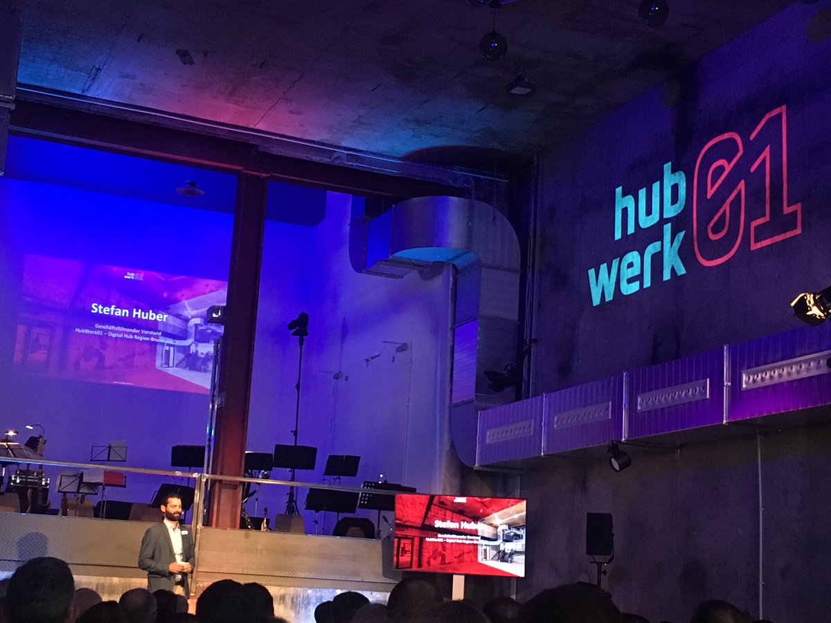 BRAVO au nouveau #digitalhub <a href="/HWerk01/">HubWerk01</a> #badenwurttemberg HUB pour la transformation numérique ;-) <a href="/KM0_info/">KMØ</a>