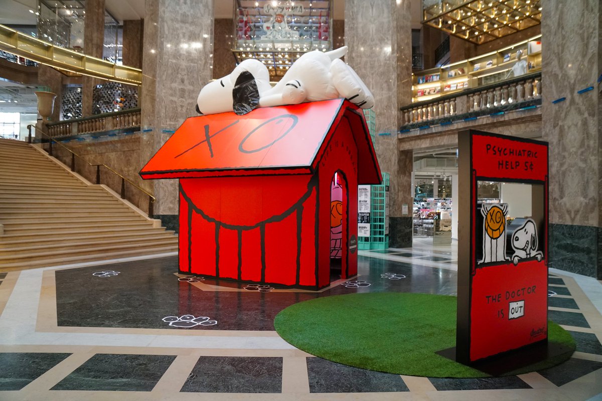 Attention Paris! A new Peanuts Global Artist Collective art