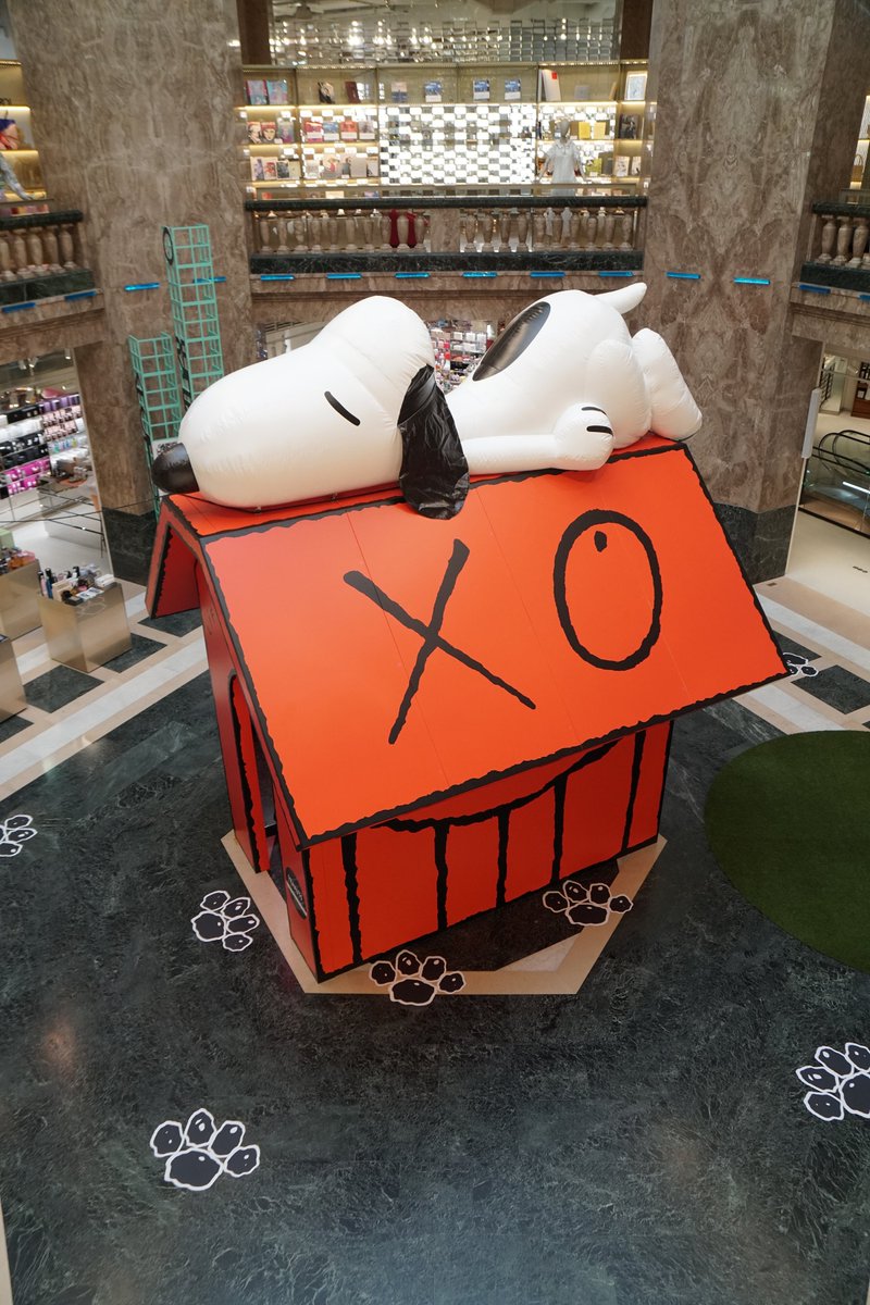 Attention Paris! A new Peanuts Global Artist Collective art