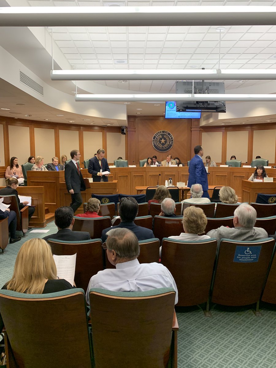 DrBuckinghamTX's tweet photo. Laying out #HB4669, as the Senate sponsor, in the Senate Intergovernmental Relations committee. This bill would create the Northeast Burnet County Water District No. 1. #sd24 #txlege #86thLegislature https://t.co/yfDXIafp5P