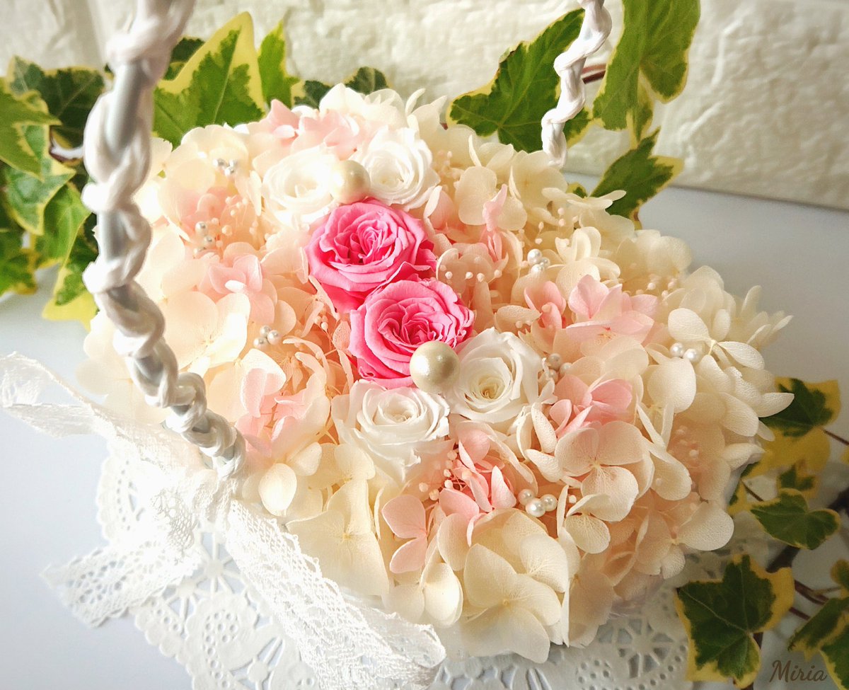 Miria Atelier Miria Auf Twitter フラワーアレンジメント ピンクと白のファンシーな花かご リングピローにも Creema限定 リングピローにも使える バラとアジサイのアレンジメントです 華やかでキュート Atelier Miriaの新しい試みです リング
