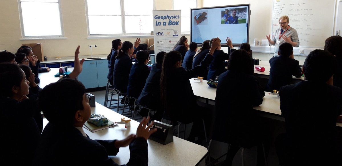 📸 | We are <a href="/AvantiFields/">Avanti Fields School</a> for the first #GeophysicIAB session! 📦

#lcfc