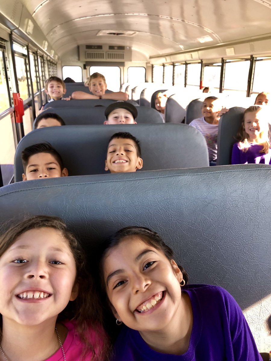 MrsBGray1's tweet photo. Did someone say field trip time?! 2nd Grade headed to Lady Bird Johnson Wildflower Center! My favorite place for my last class field trip! https://t.co/iyLipgWyqP