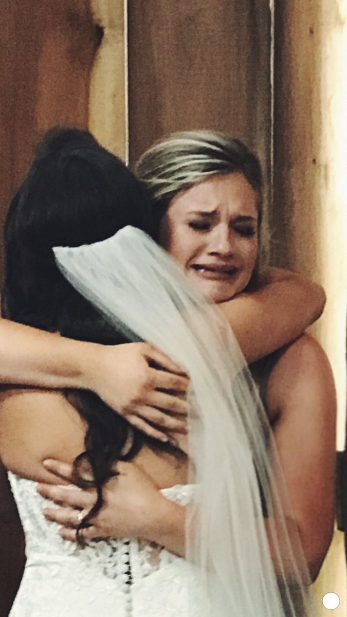 hannuhholmes's tweet photo. Seeing people I love in wedding dresses is really not a good look for me https://t.co/yFJ8w2iFR3