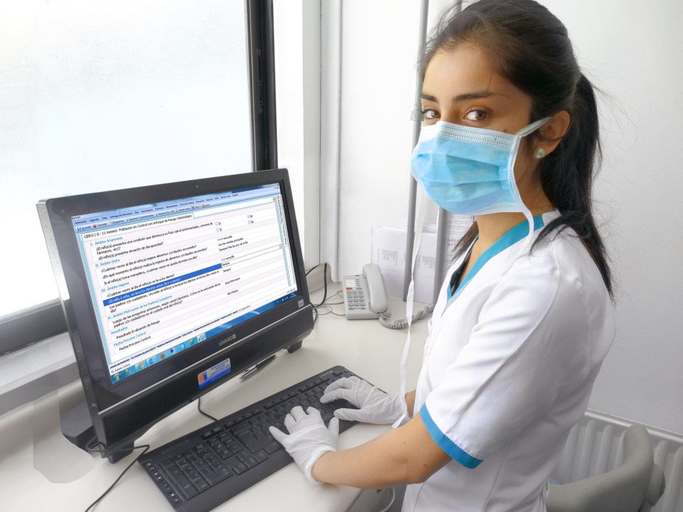 Rayen_Salud's tweet photo. “#ProgramaCero y su correspondiente registro electrónico, aportará a la protección de nuestra población infantil, principalmente de las consecuencias acumulativas de las caries y sus secuelas al crecer”, dijo Soledad Paredes en @trendTIC 
Lee la nota aquí: https://t.co/lBY4aRpqPA https://t.co/G3rucdEAed