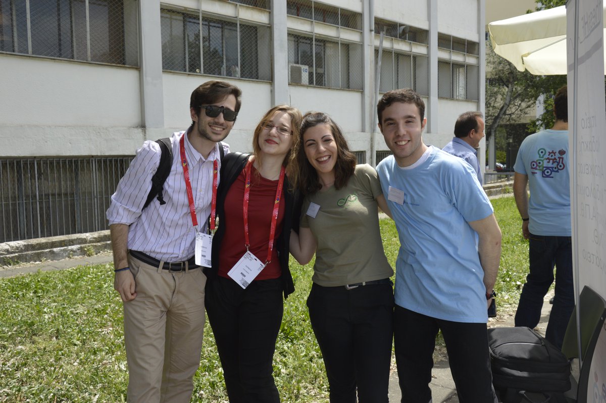 Scientific fair Sunday at Aristotle University of Thessaloniki and our team couldn't miss it! Thank you all so much for coming and especially our friends @igemathens2019 for stopping by!
#igem2019 #iGEMThessaloniki #synbio #synthetic_biology #AuThonSundays
